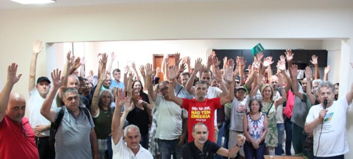 Assembleia 13-11-25 lotada-votação